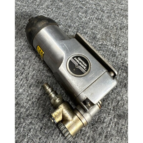 Central Pneumatic 3/8" Reversible Air Drill Model 37730 Pneumatic Rotary Tool - Picture 1 of 6
